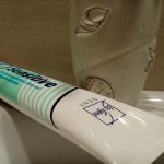 hvorfor-fagfolk-oppbevarer-tannkrem-pa-badet-som-de-ikke-pusser.jpg